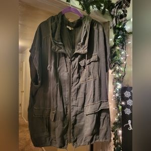 Maurices utility vest. Size 1. Olive green.